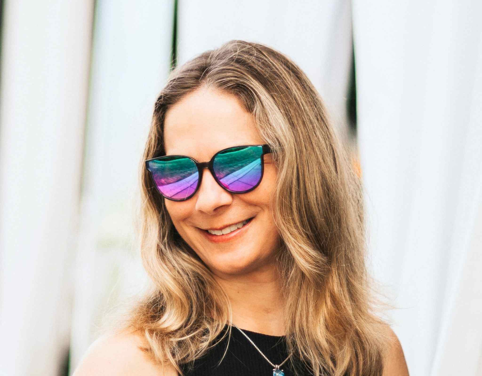 VividAura™ — Sunglasses That Fit Small Faces Like They Were Made for You