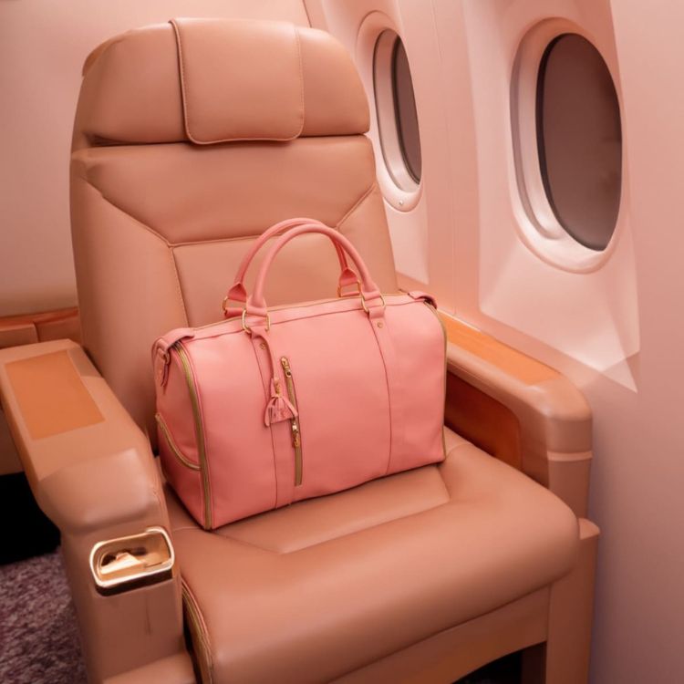 GlideVoyage™ — Arrive Looking Flawless, Travel Your Way with Total Freedom