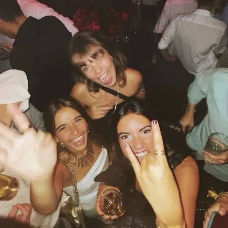 VintaVibe™ — Bring Your Memories to Life with Authentic Y2K Magic