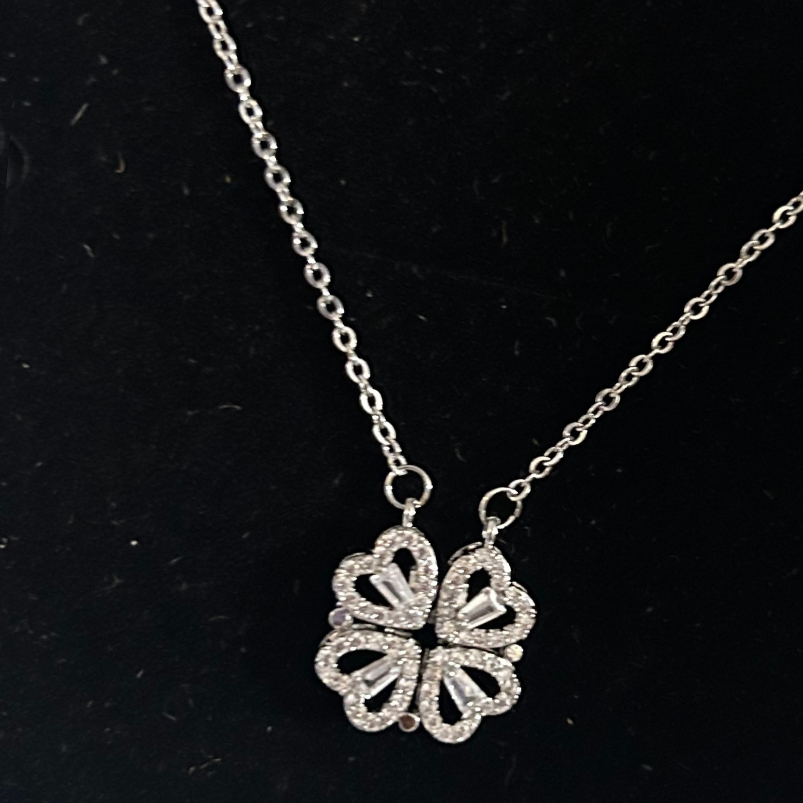 LuckAmore™ Magnetic Heart Necklace — Unlock Love’s Spark with Every Glance