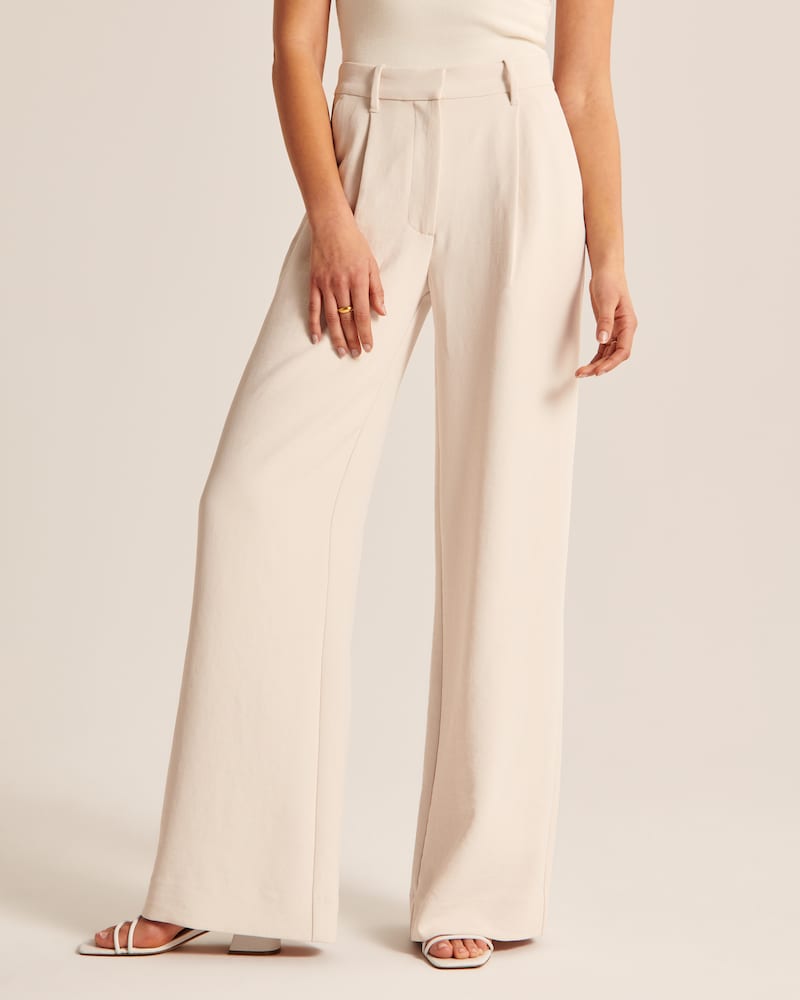Wide Leg Harmony™ — Embrace Every Curve with All-Day Confidence and Effortless Style