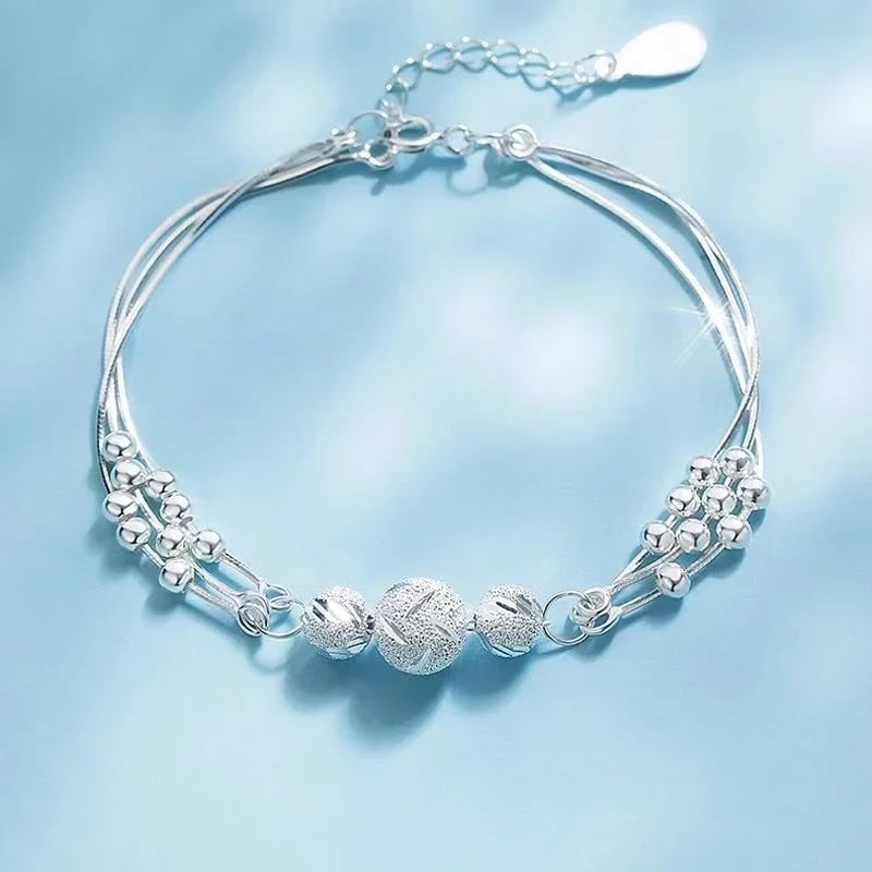AuraLace™ — Featherlight Fit That Feels Made Just for You