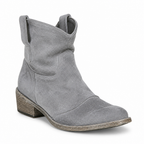 VeloriaStride™ — Experience All-Day Confidence and Cloud-Like Comfort