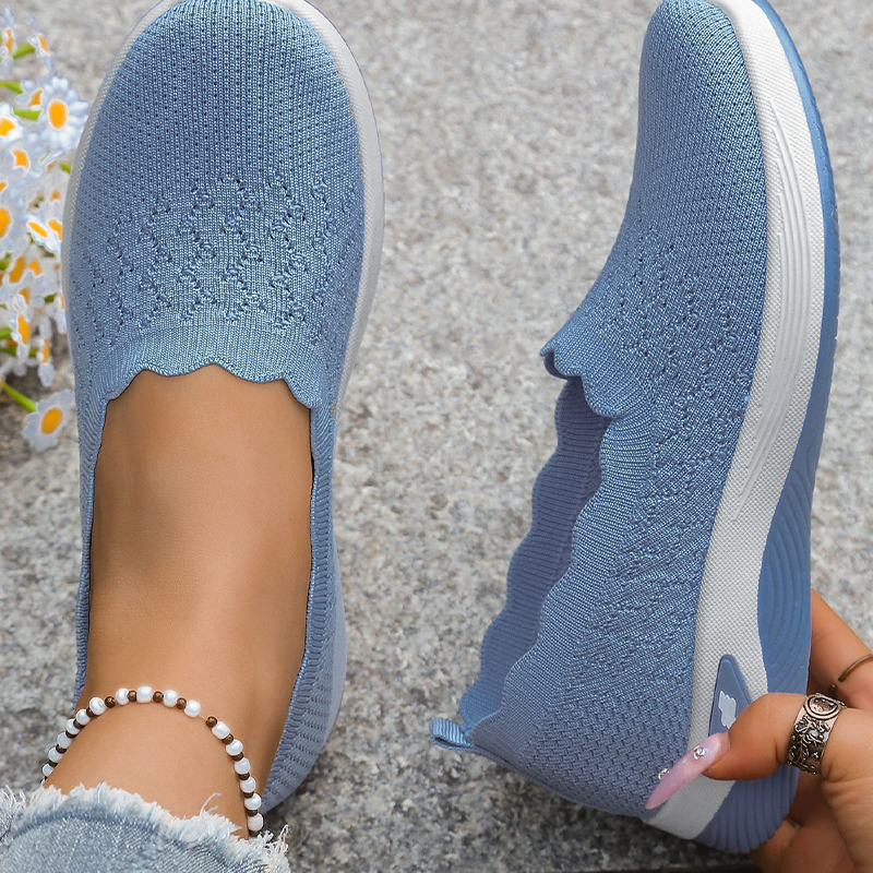 AerisStep™ — Slip into all-day air-cushioned freedom and cool comfort