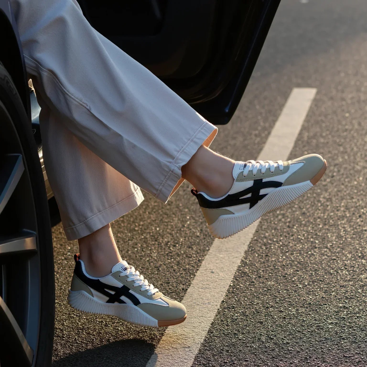 StridePulse™ — Own Every Step with All-Day Cool Comfort and Fearless Grip