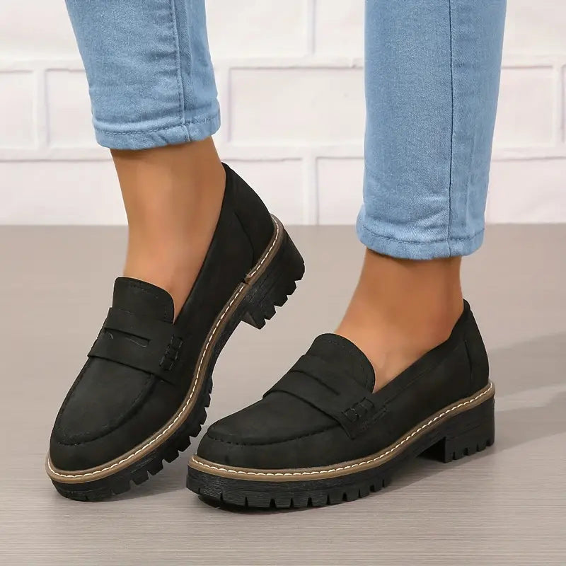 SoliStride™ — Walk Pain-Free in Vibrant Style That Commands Attention