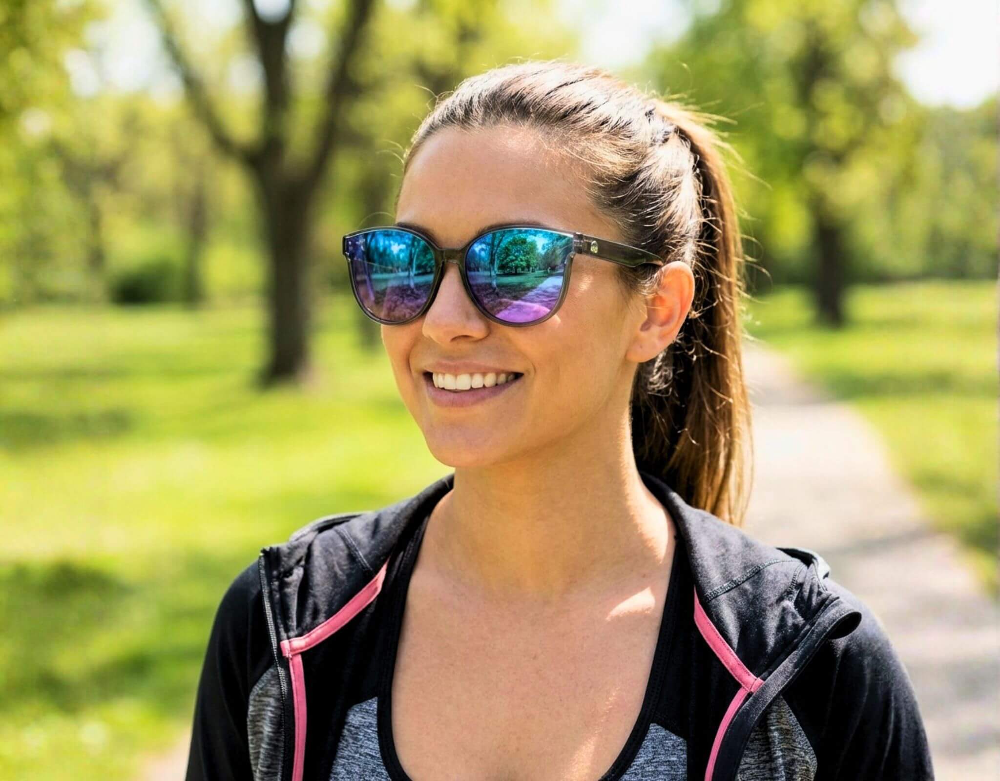 VividAura™ — Sunglasses That Fit Small Faces Like They Were Made for You