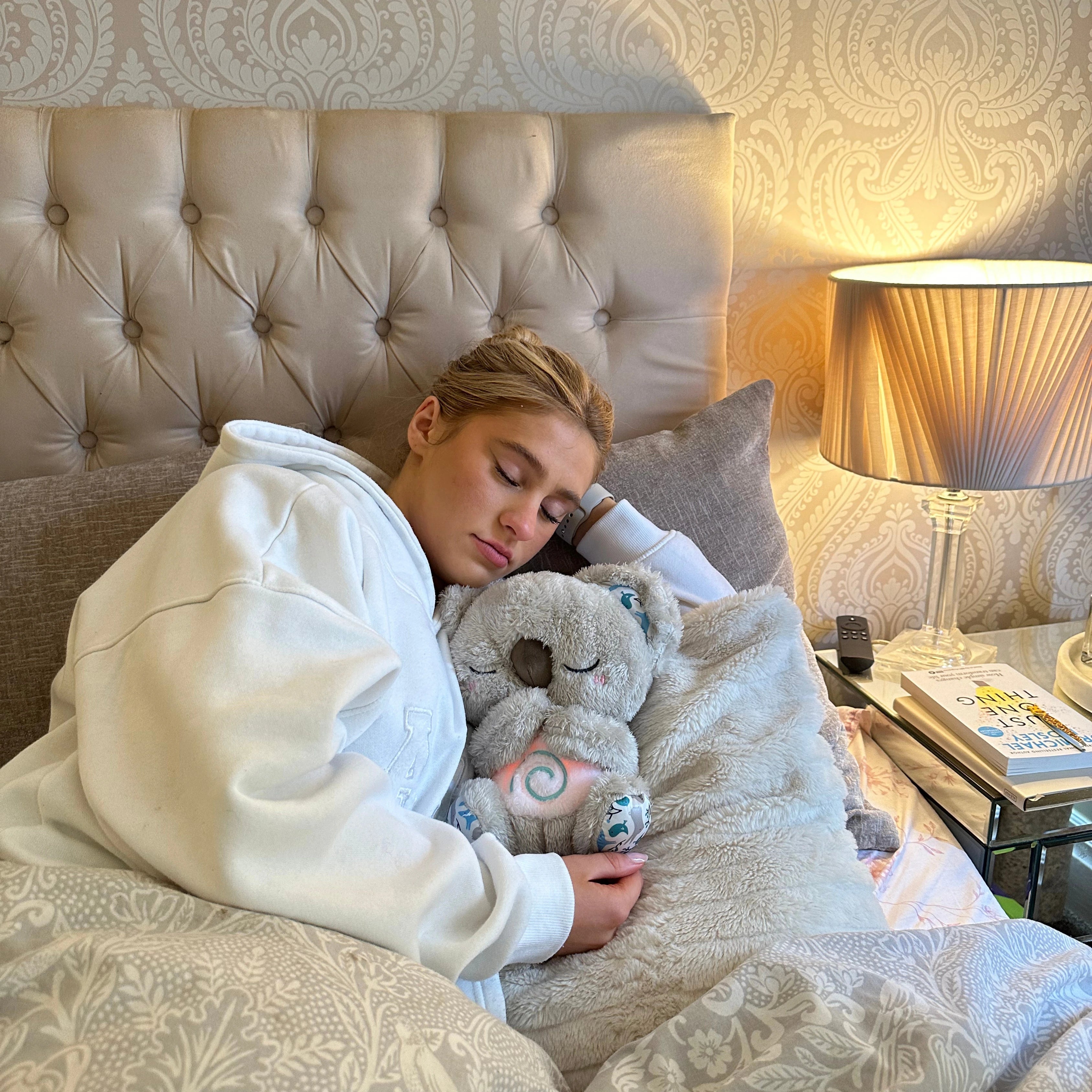 LunaHug™ — Wrap Yourself in Soothing Calm and Sleep Deeply Every Night