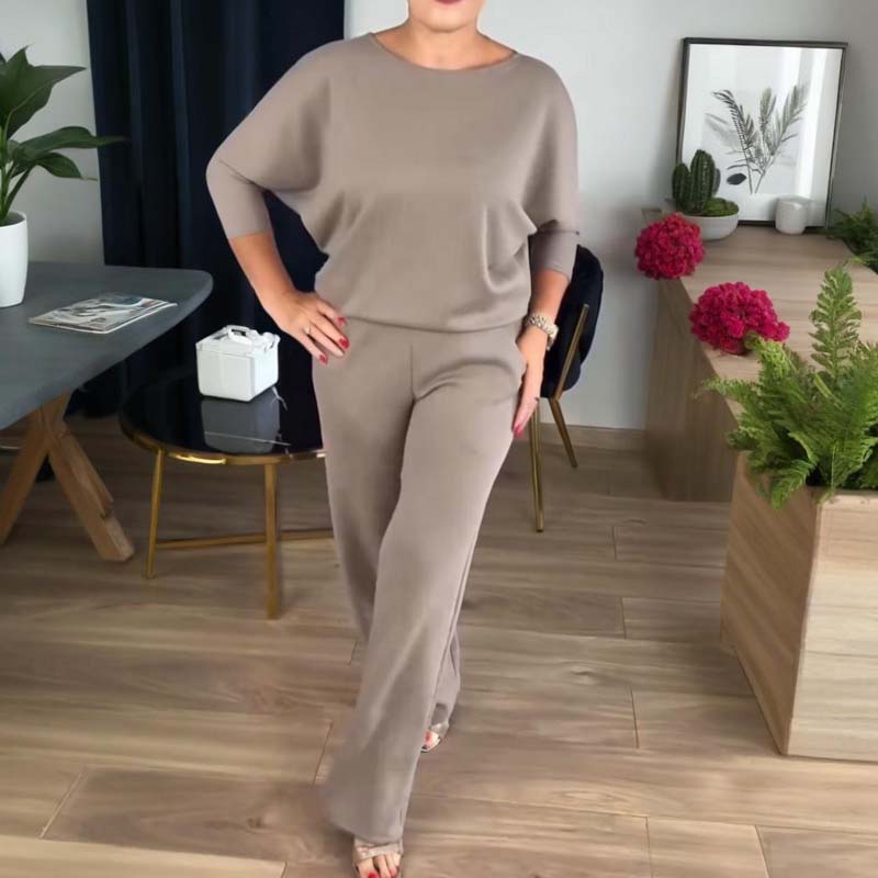 GlowHaven™ — Wrap Yourself in Effortless Elegance and All-Day Comfort