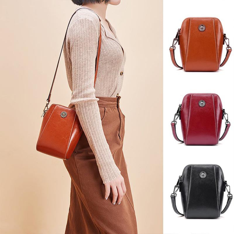 Ramira™ — Carry Effortless Style and Confidence Everywhere