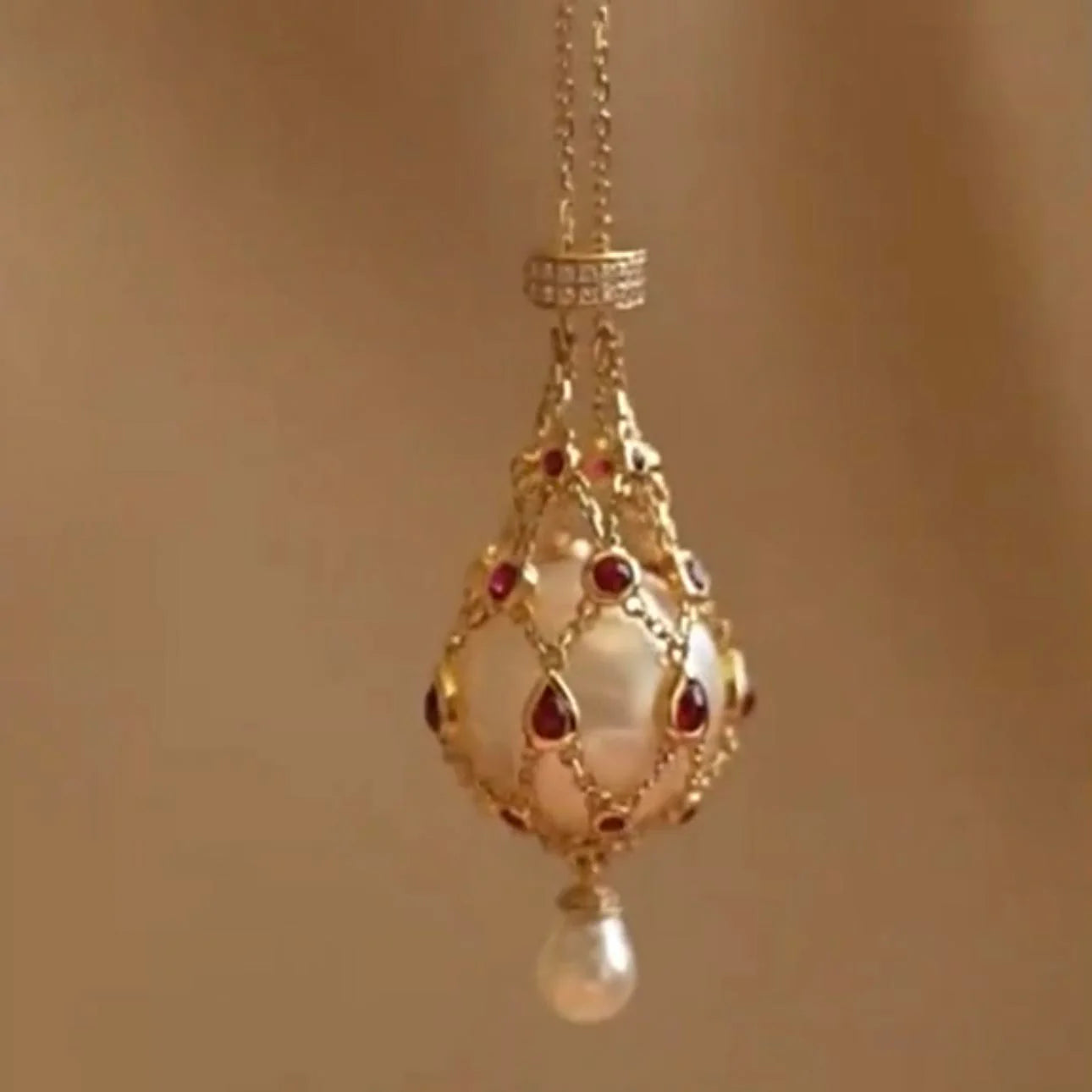 LuxePearl™ — Elevate Your Confidence with Timeless Italian Elegance