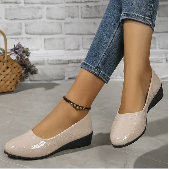 LumaStep™ — Walk All Day in Lightweight Comfort and Head-Turning Style