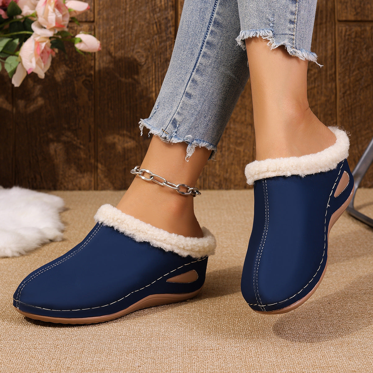 Plush Slippers™ — Wrap Your Feet in All-Day Cozy Confidence