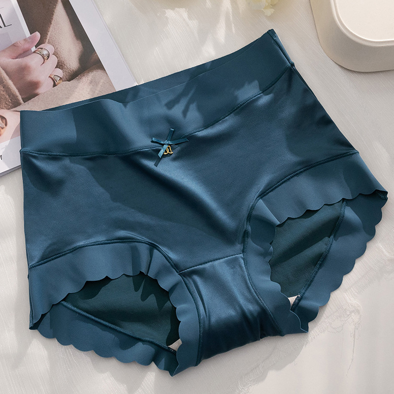 VelaSilk™ Moisture Shield Panties — Embrace All-Day Freshness and Unstoppable Confidence