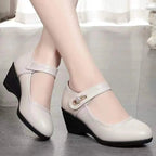 SoloraStep™ — Feel Fresh, Stand Tall, and Own Every Moment