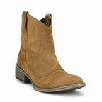 VeloriaStride™ — Experience All-Day Confidence and Cloud-Like Comfort