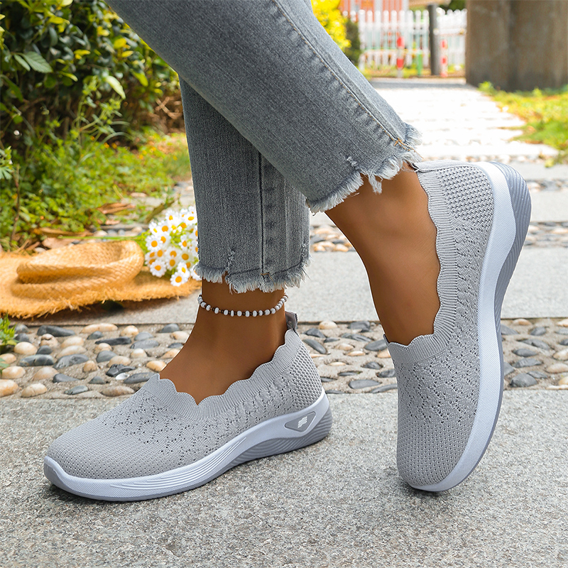 AerisStep™ — Slip into all-day air-cushioned freedom and cool comfort