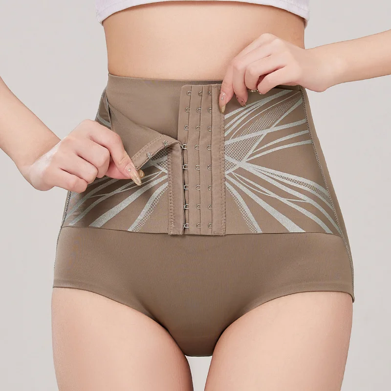 CurvaLift™ — Instantly Sculpt Your Waist and Lift Your Curves for All-Day Confidence