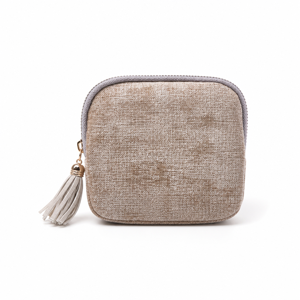 LumeoNest™ Mini Jewellery Vault — Cherish Every Sparkle with Effortless Elegance and Perfect Order