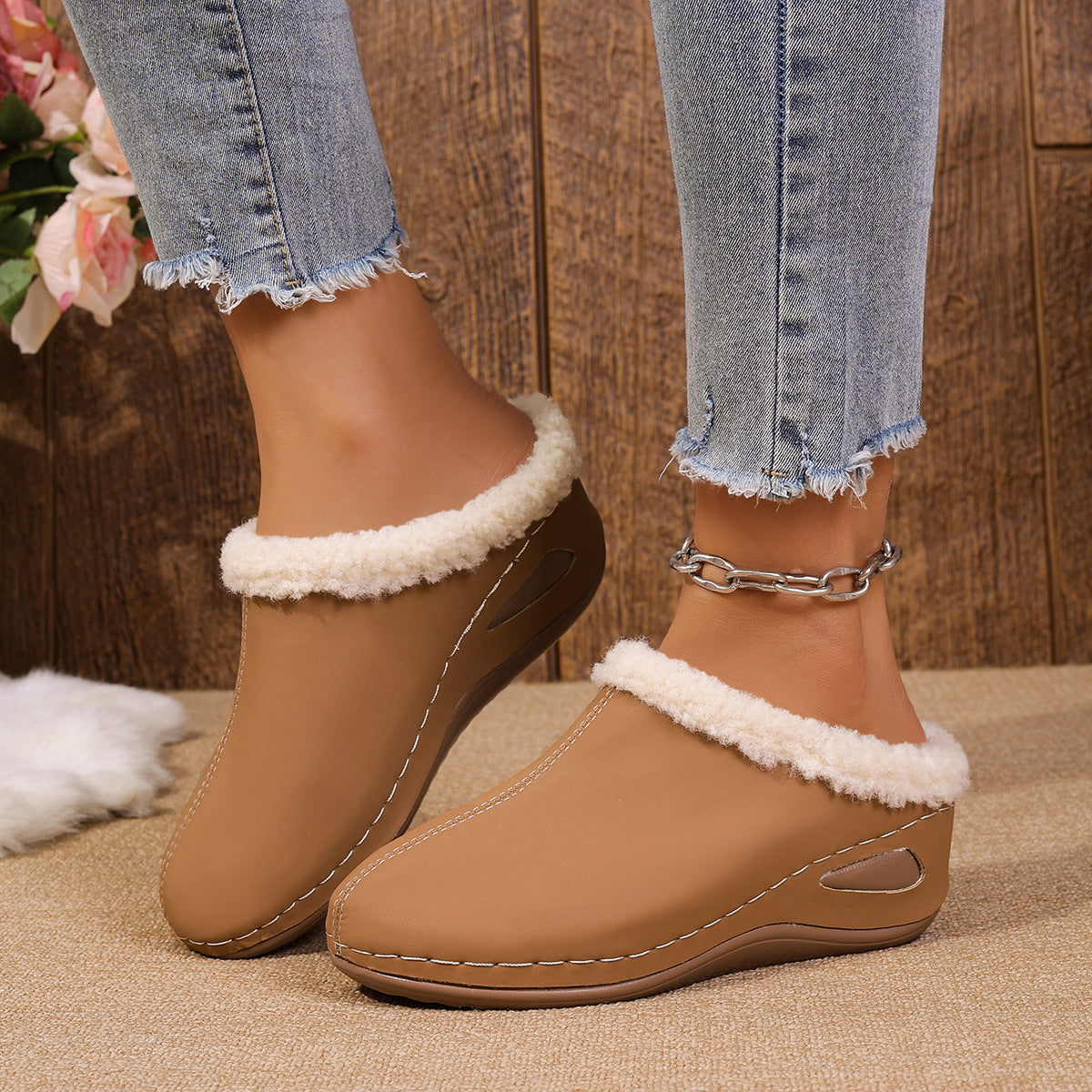 Plush Slippers™ — Wrap Your Feet in All-Day Cozy Confidence