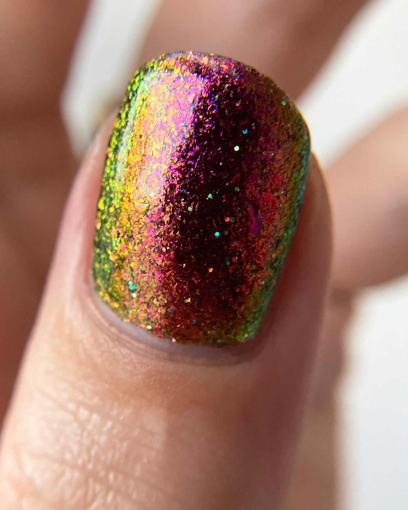 PrismGuard™ — Transform Your Nails into a Mesmerizing, Confidence-Charged Spectacle