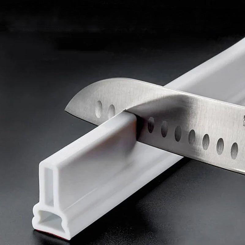 Bande de silicone résistante à l'eau - autocollante pour une utilisation dans la salle de bain ou la cuisine