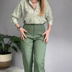 2-piece set of printed shirt and button-up pants for women